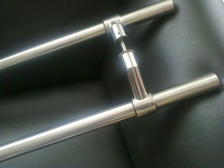 Ручка скоба с откосами поручень нержавеющая сталь L=2000 3 кронштейна - фото 37312